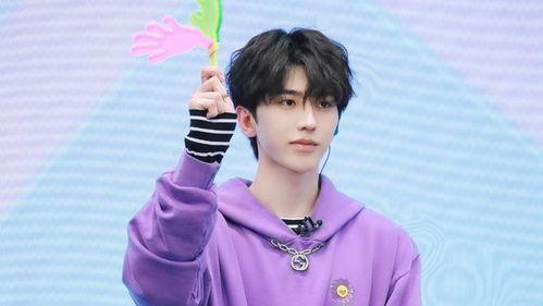 蔡徐坤八卦爆料最新,揭秘娱乐圈新晋情侣背后的故事